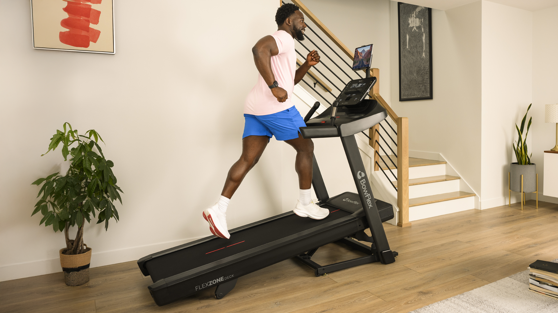 Person running on T6 at full incline position