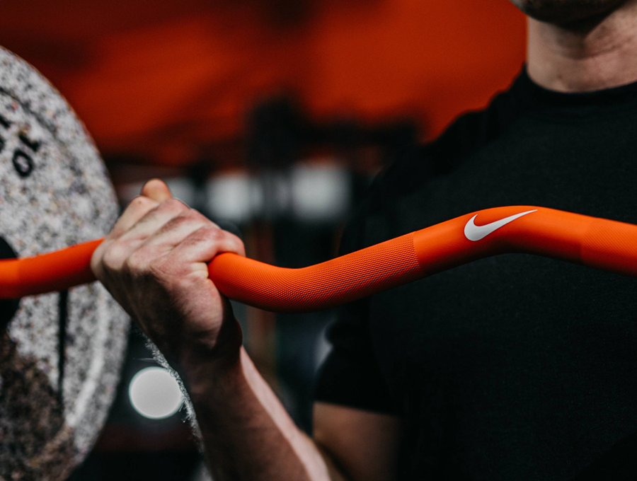 Nike Strength Shield Curl Bar aggressive knurling
