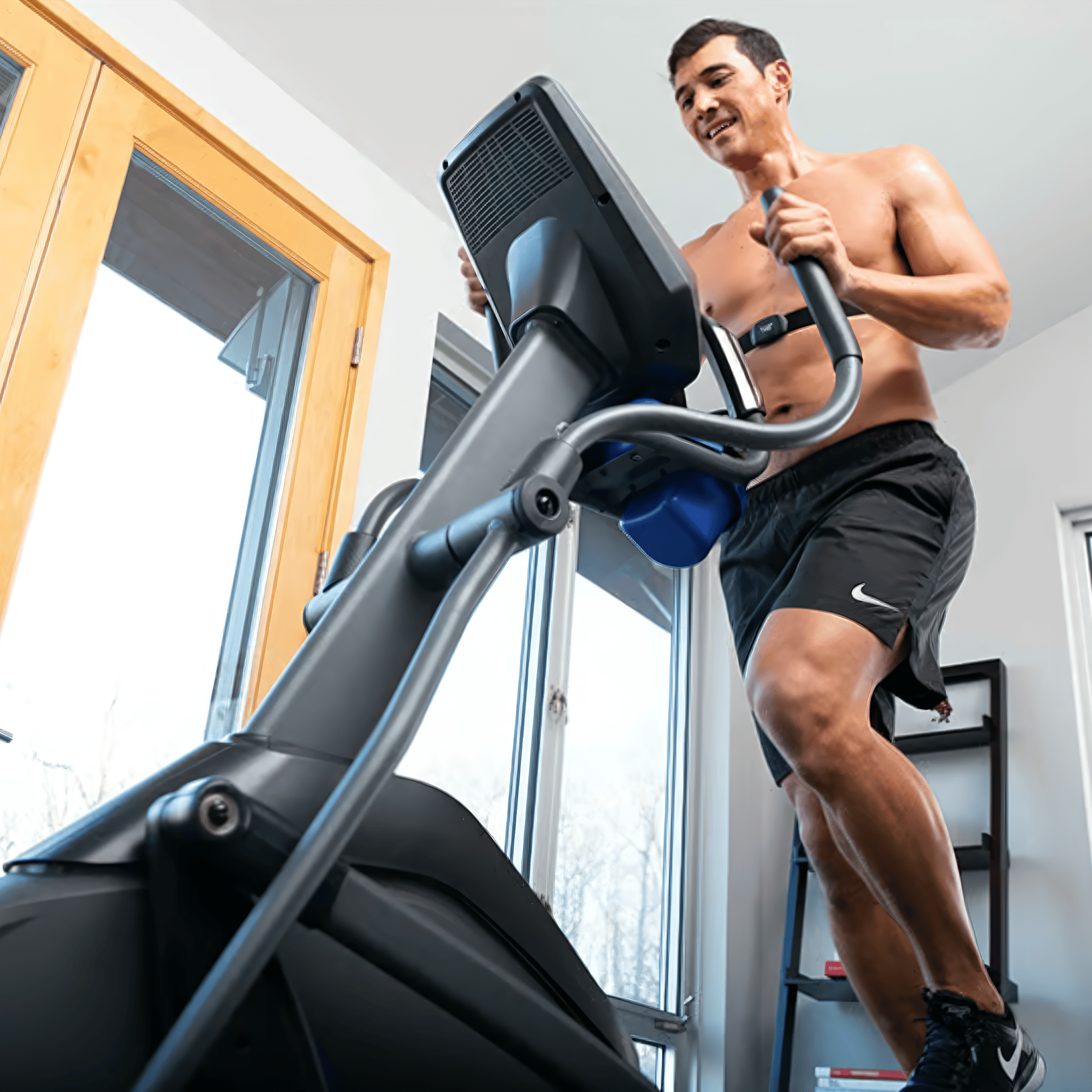 Horizon 7.0 AE Elliptical