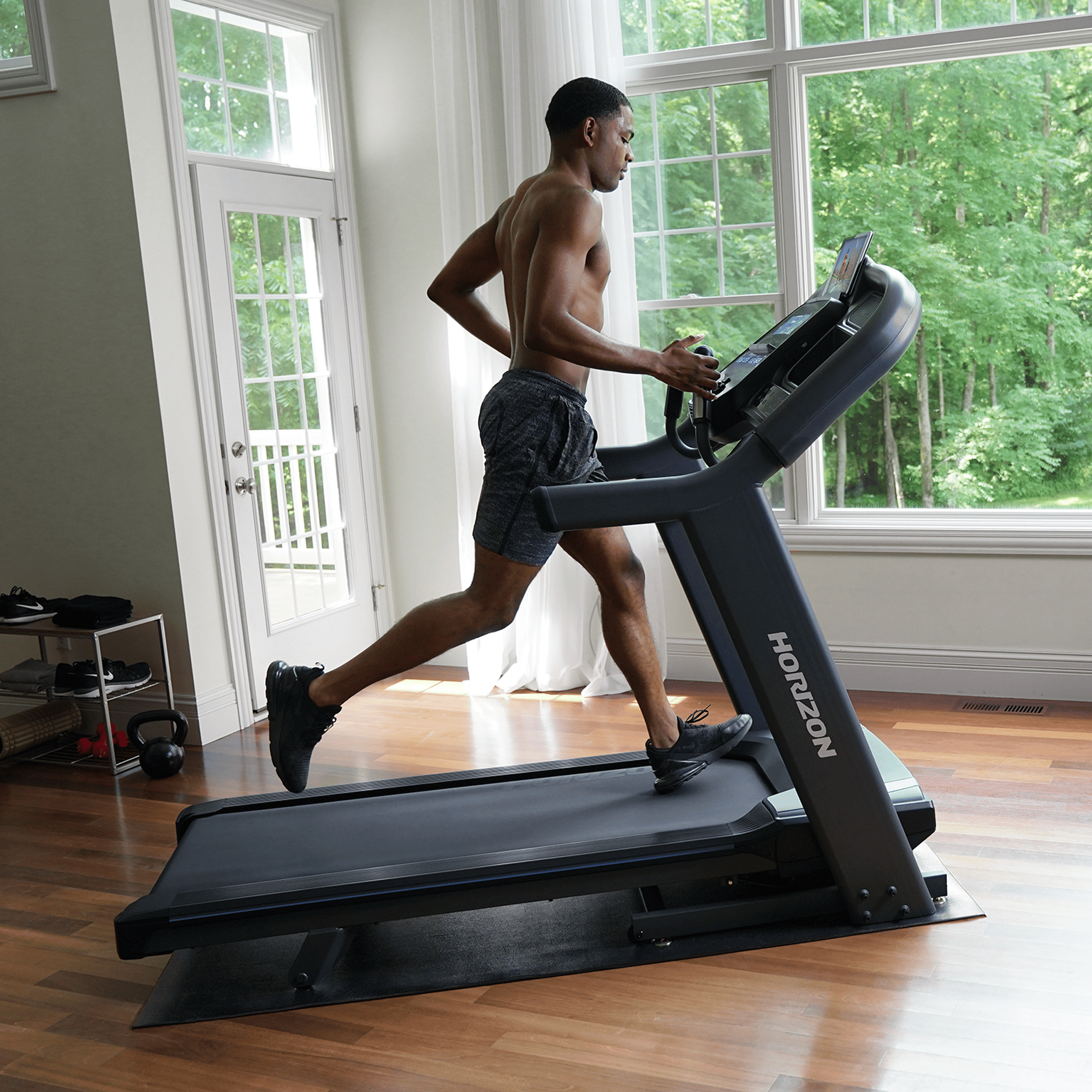 Horizon 7.4 AT Treadmill