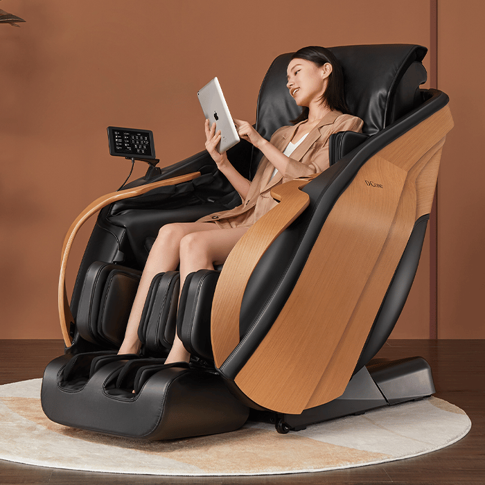 DCore 2 Ultra Premium Massage Chair