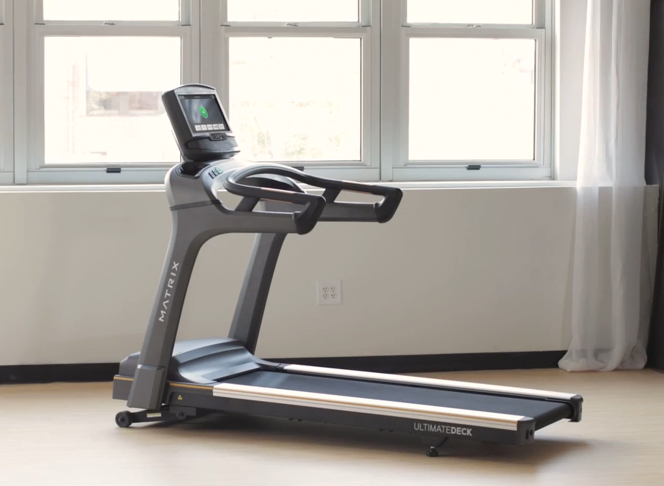 Matrix T75 Treadmill with 8.5