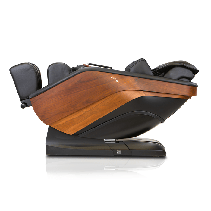 DCore Stratus-JP Massage Chair