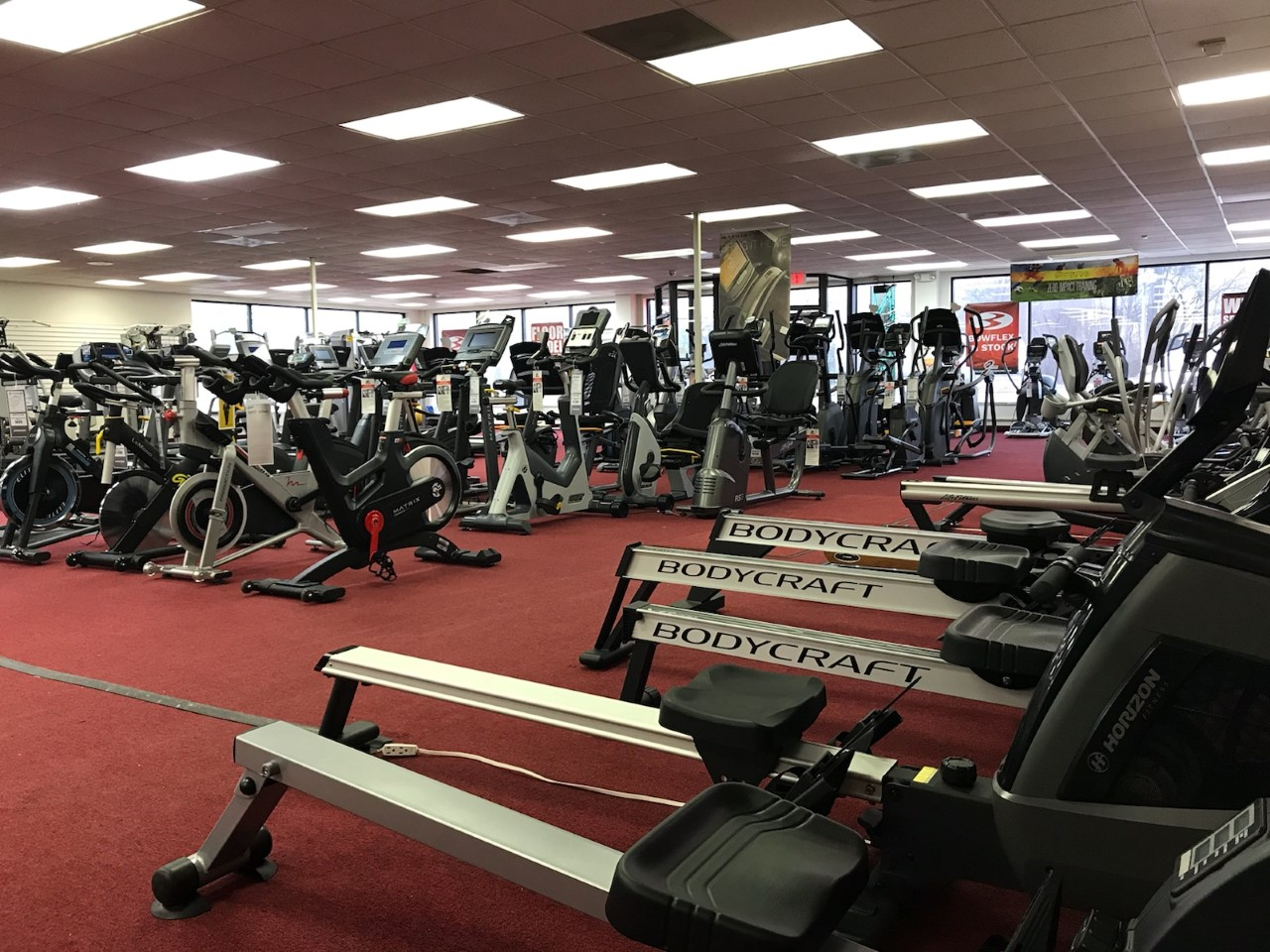 Cedar Rapids, IA Fitness Equipment & Massage Chair Showroom Johnson